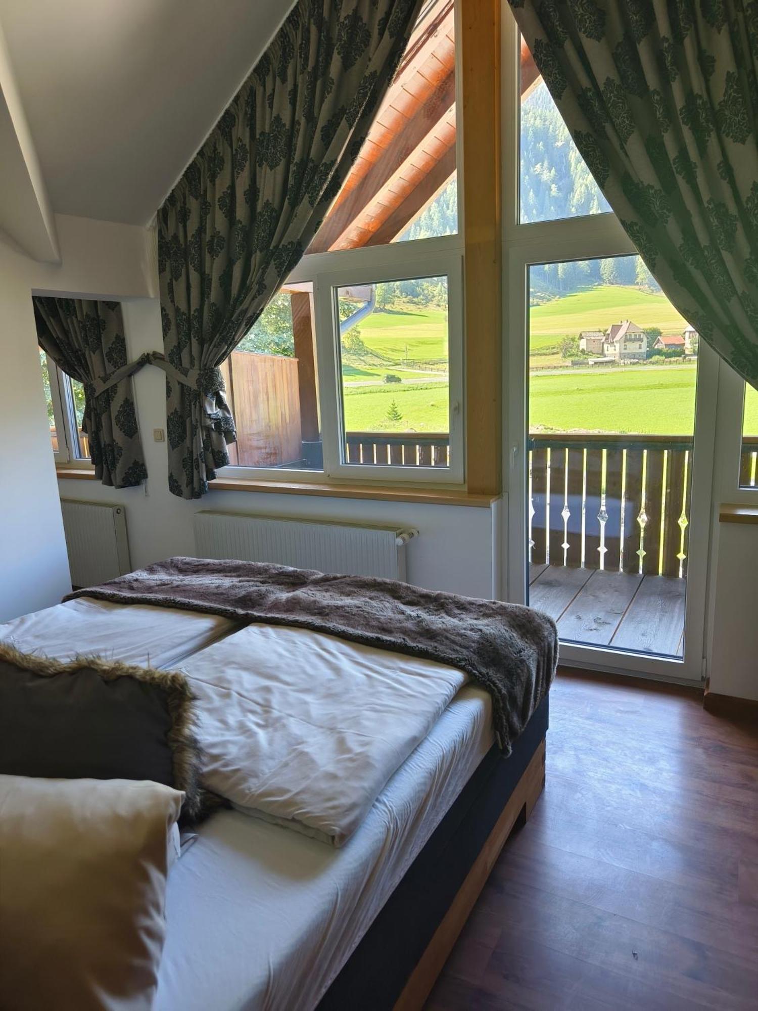 Appartements Alpengarten 말니츠 외부 사진